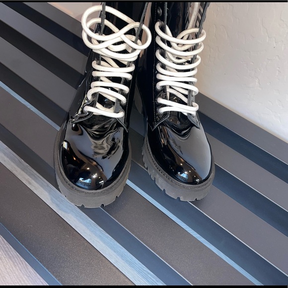 MOSCHINO Logo Synthetic Patent Leather Combat Lace Up Boot Size 39 NEW - Picture 3 of 12